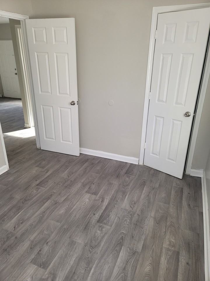 805 West Darlington Street - Photo 2 of 12