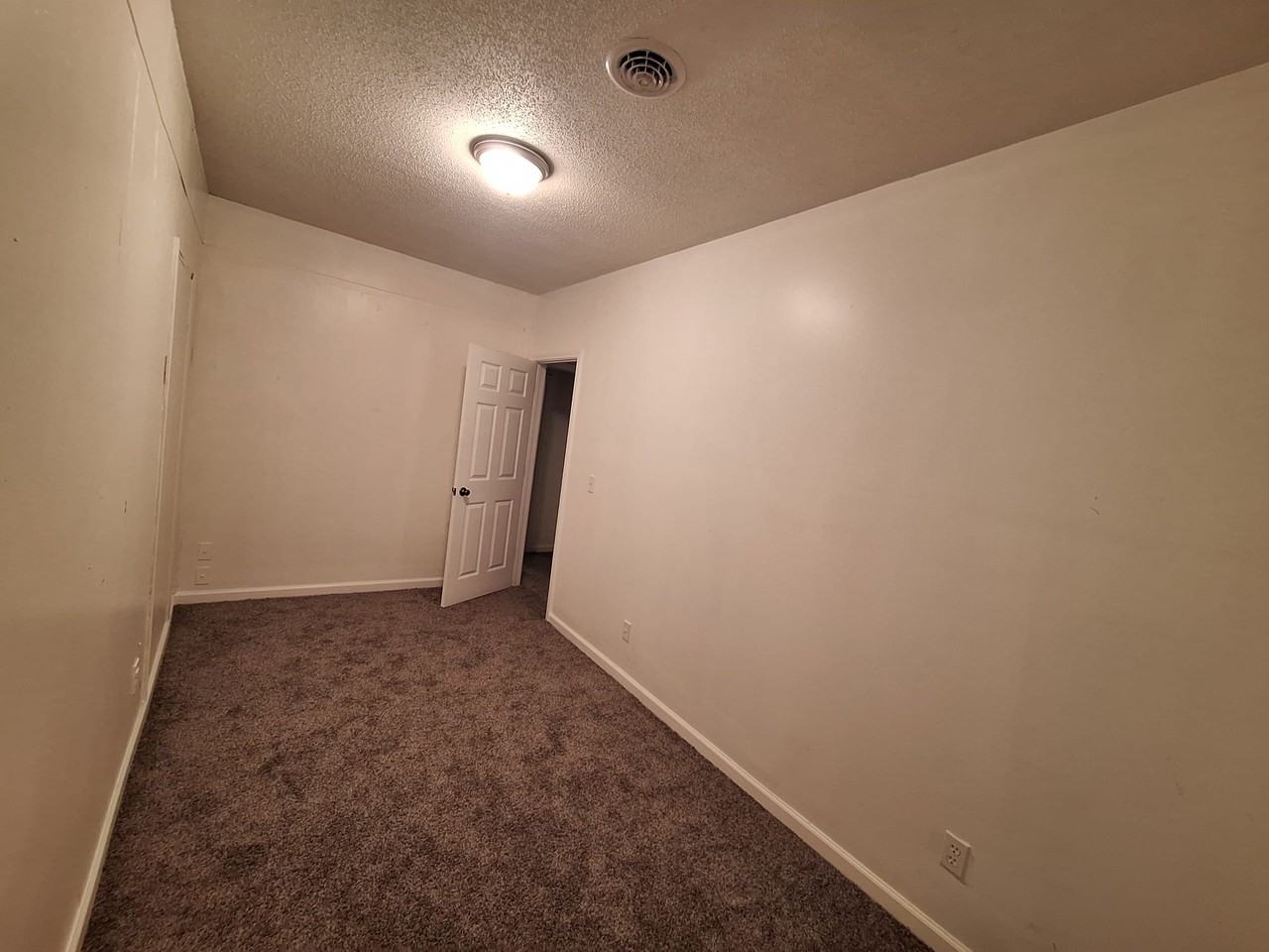 516 Scott Street - Photo 7 of 8