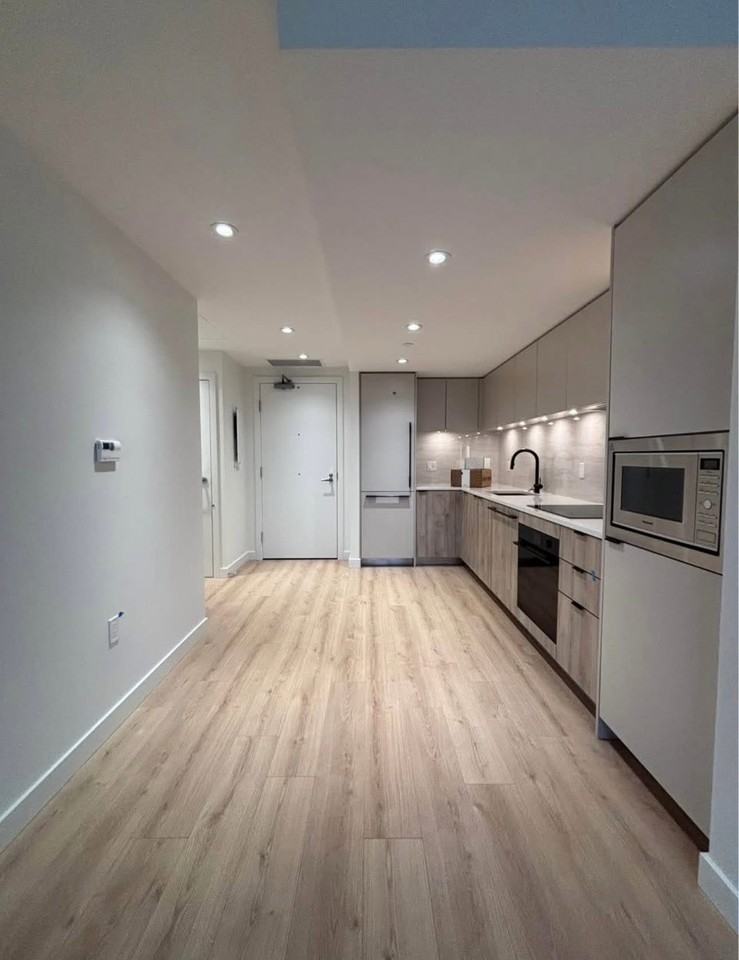 755 Harbourside Drive #415 - Photo 5 of 10