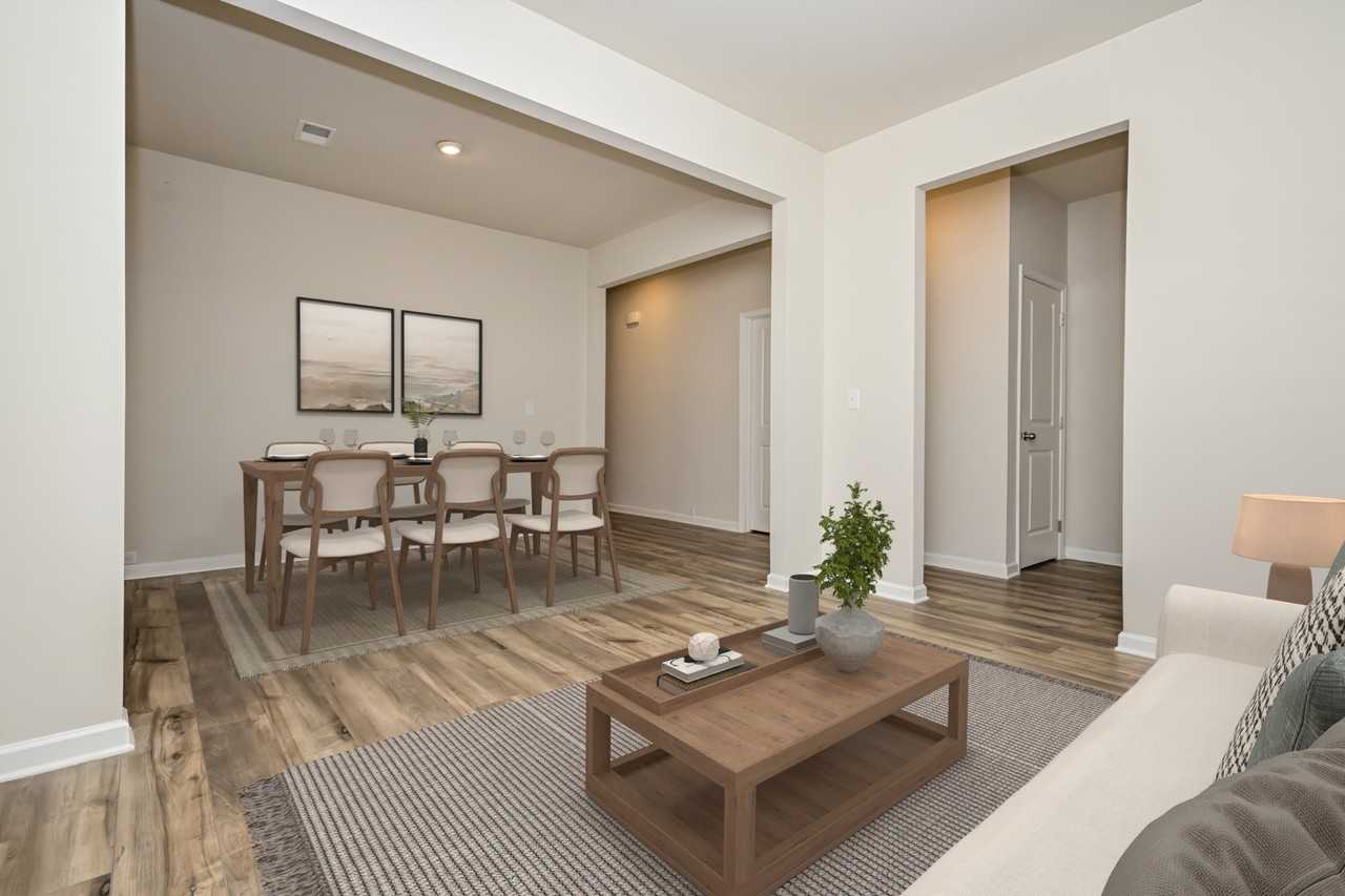 2890 Saratoga Lake Vw - Photo 2 of 18