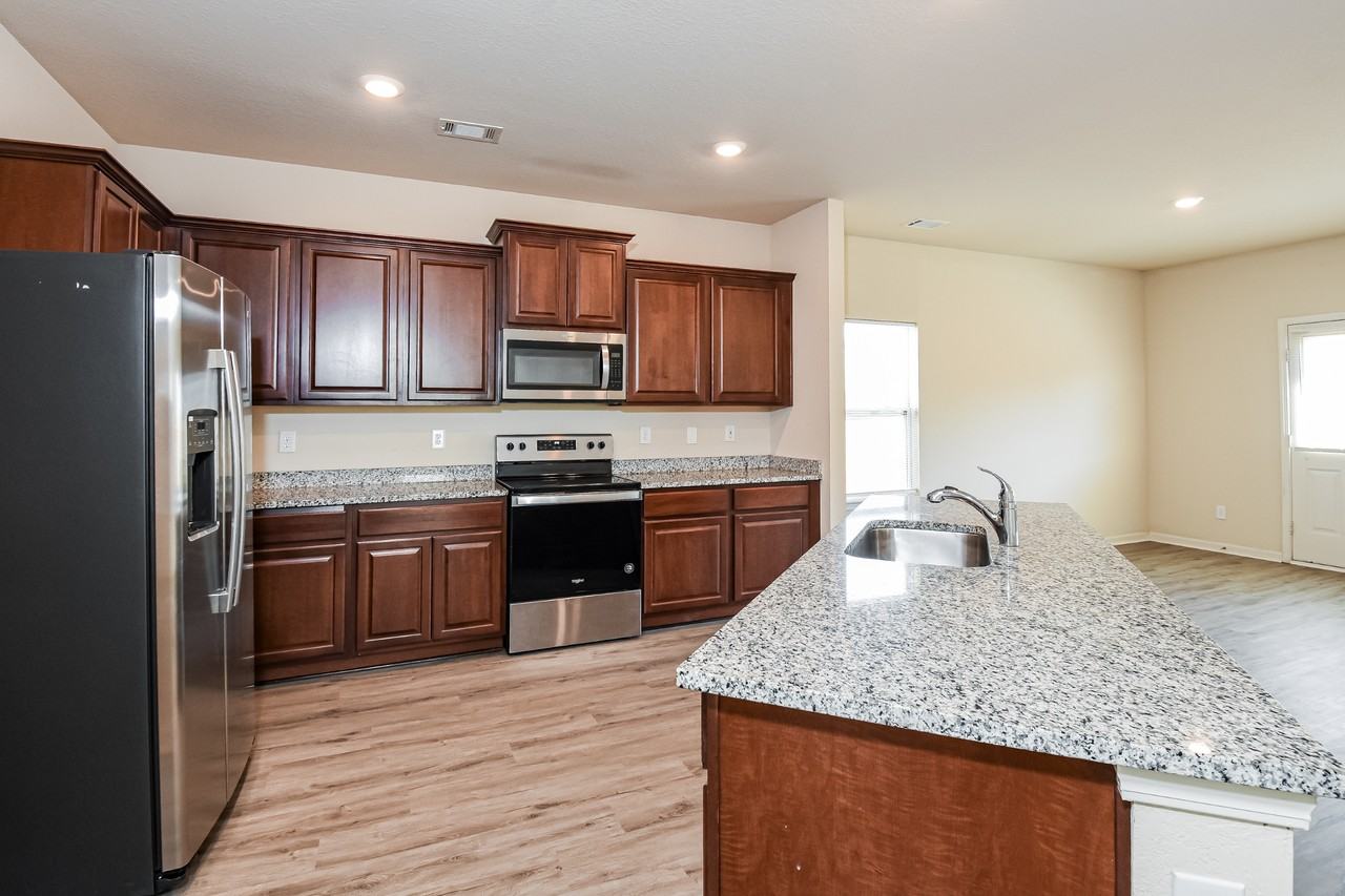 133 Innis Brook Cir - Photo 7 of 17