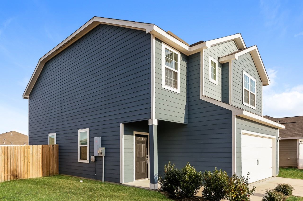 8414 Bermuda Blue Rd - Photo 2 of 20