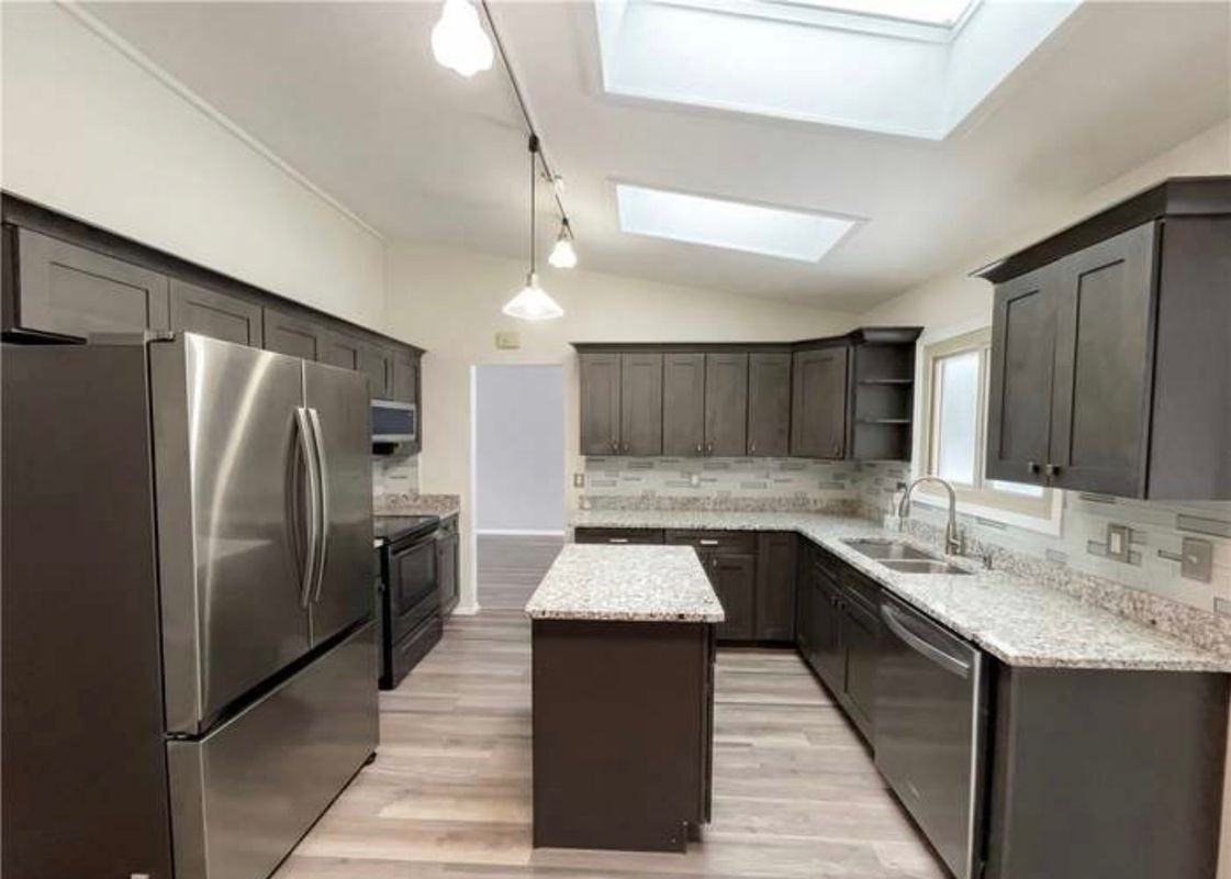 32847 Redwood Blvd - Photo 3 of 17