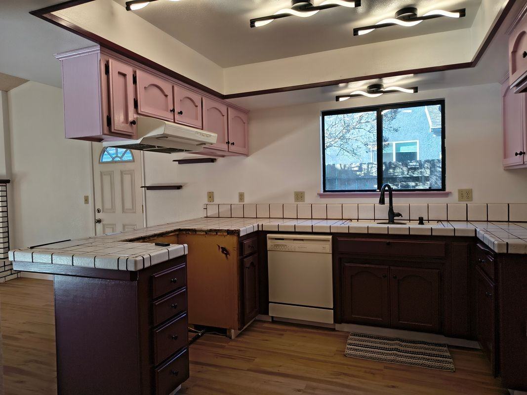 1475 Godell St - Photo 7 of 16