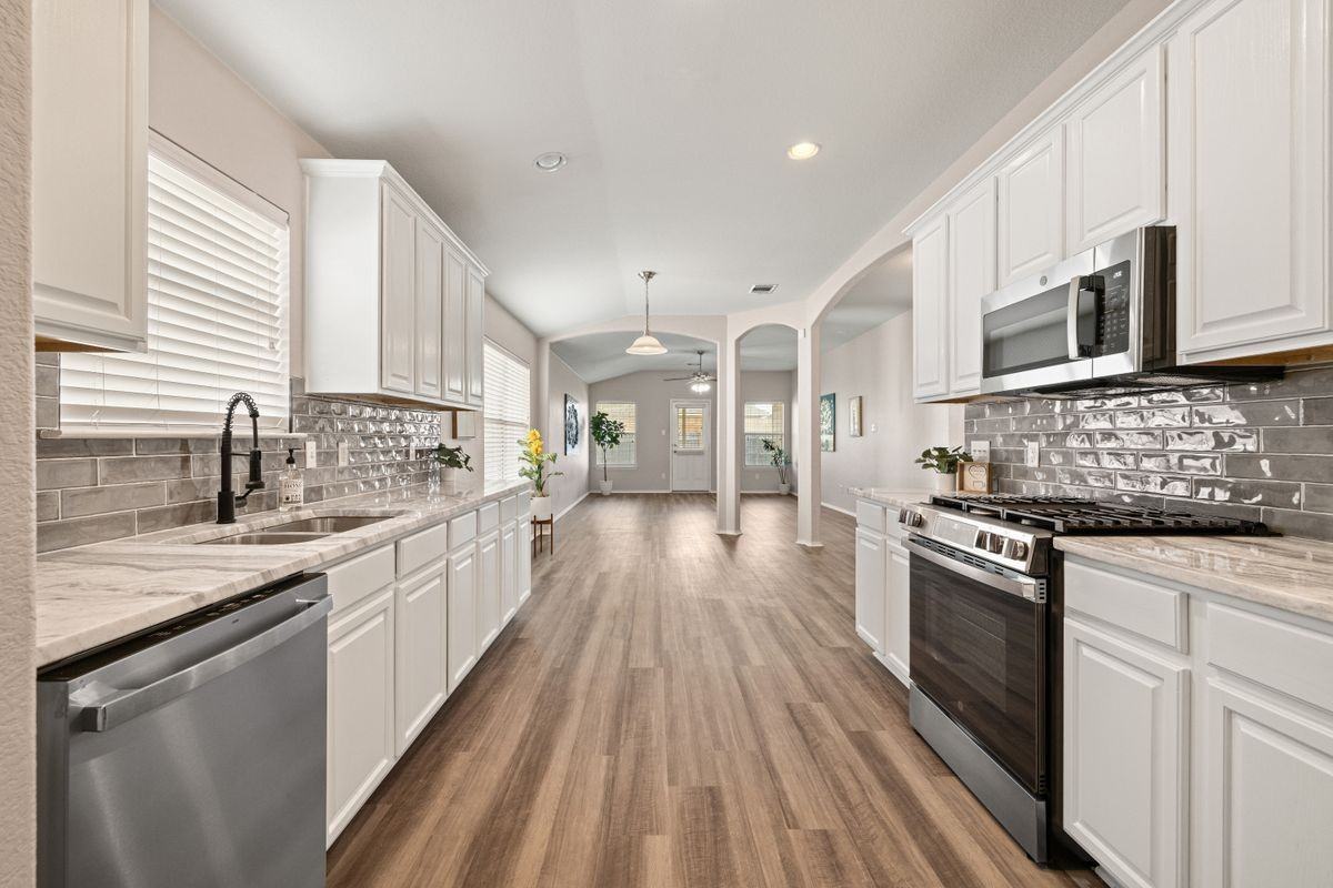 20105 Harrier Flight Trl - Photo 2 of 27