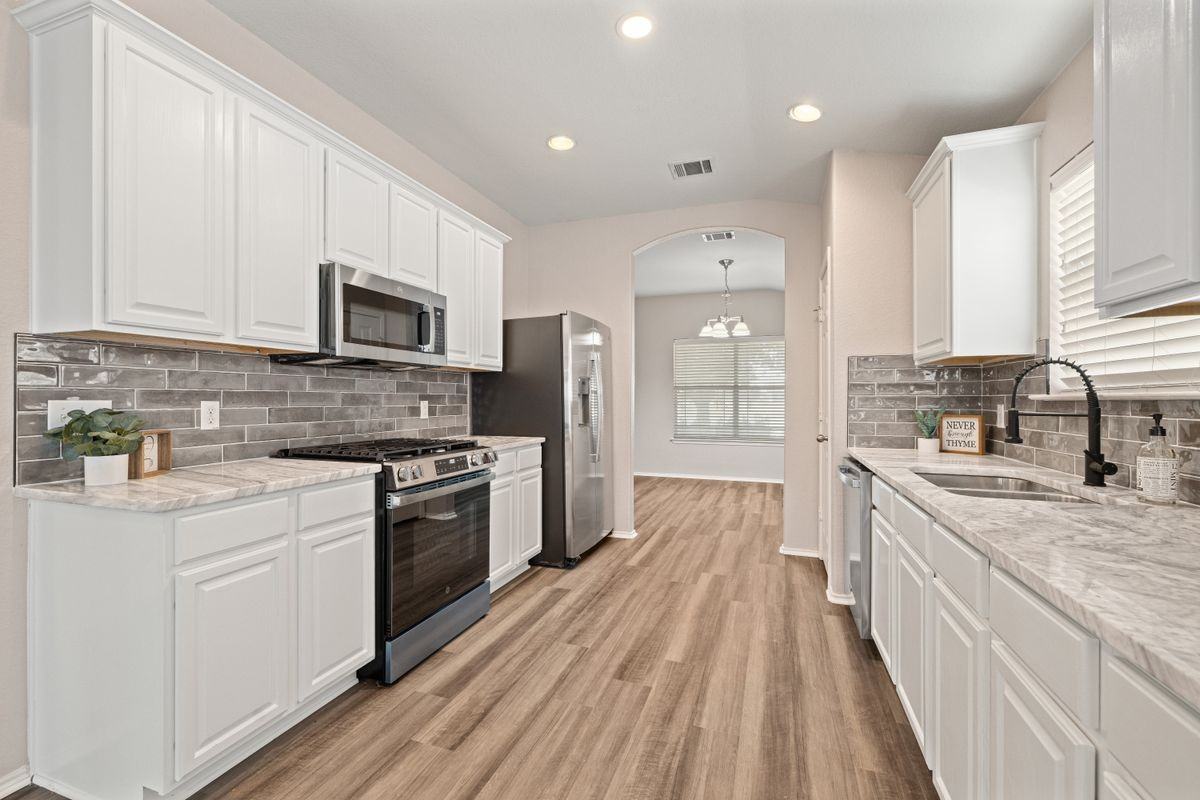 20105 Harrier Flight Trl - Photo 6 of 27