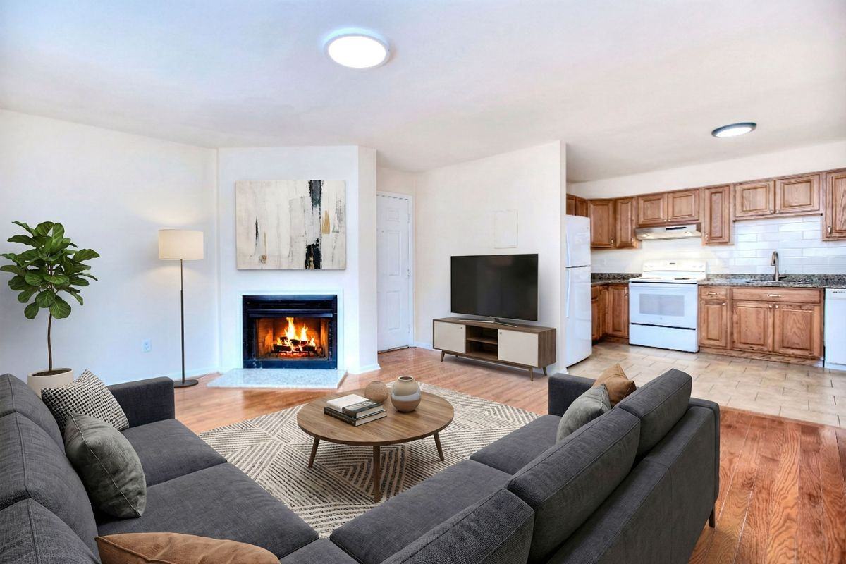 638 Cove Rd ##3 - Photo 6 of 28