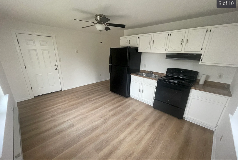 8420 D St - Photo 3 of 11