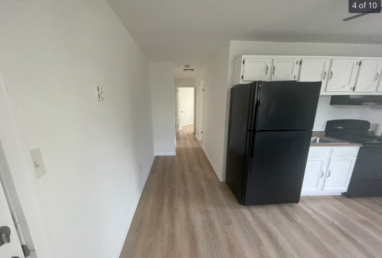 8420 D St - Photo 4 of 11