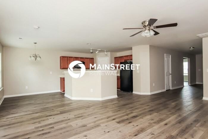 4663 Chapel Ridge Dr - Photo 5 of 17