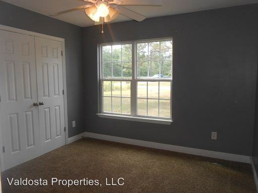 76 Brookfield Dr - Photo 3 of 15