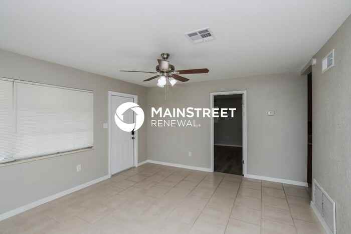 1607 Albert Dr - Photo 5 of 16