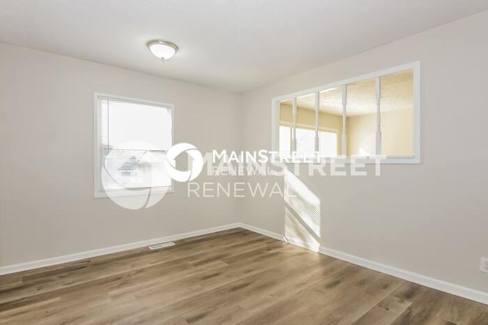 4953 Deborah St - Photo 6 of 16