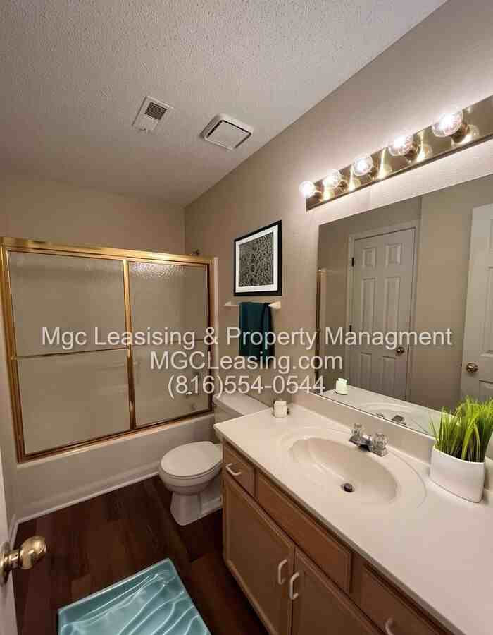 1837 Ne Knollbrook St - Photo 7 of 17