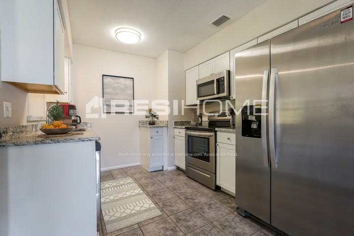 1621 14th St E - Photo 2 of 17