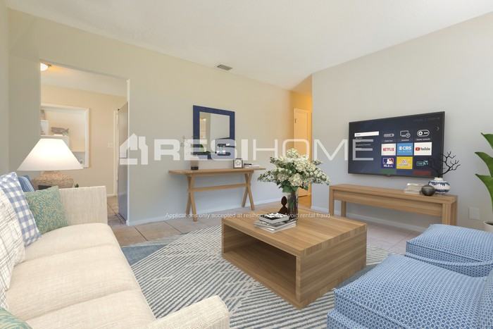 1621 14th St E - Photo 4 of 17