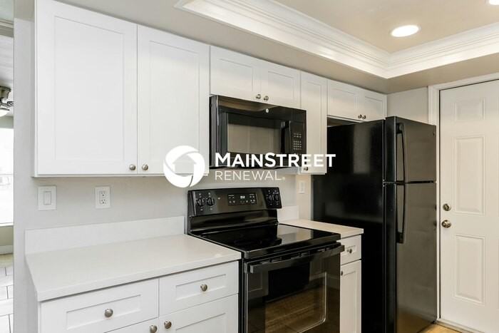 7625 Ilex Dr - Photo 5 of 16