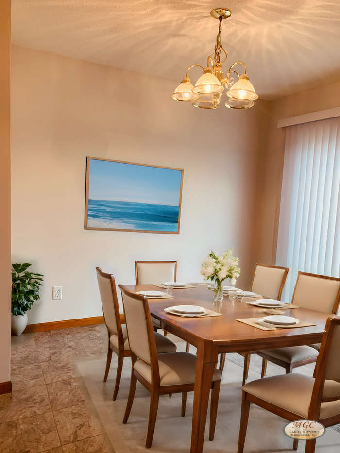 513 N Foxridge Dr - Photo 3 of 22