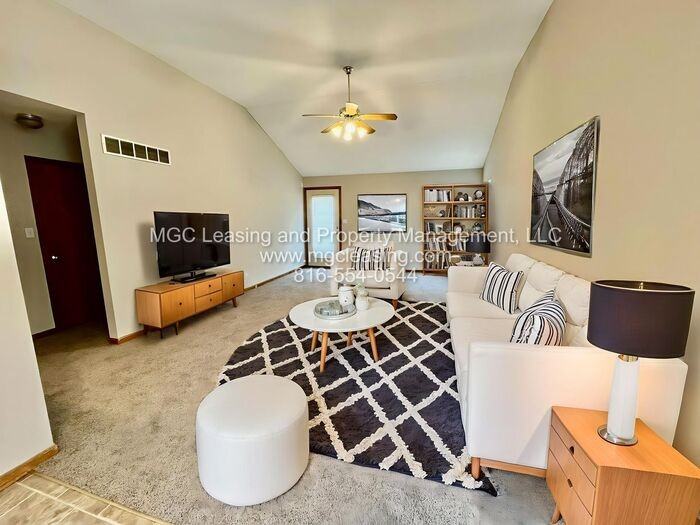 512 Andypaul Ct - Photo 2 of 37