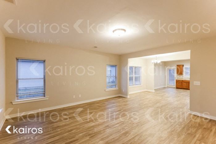 611 White Oak Cir - Photo 4 of 15