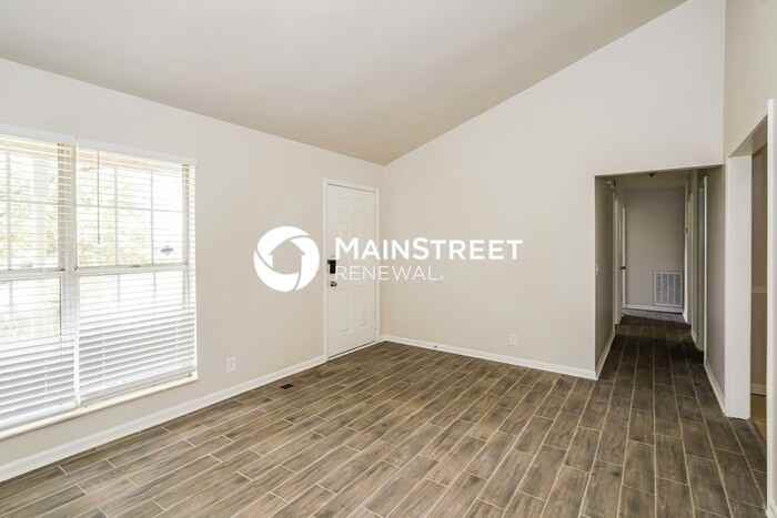 1129 Jacksons View Rd - Photo 4 of 17