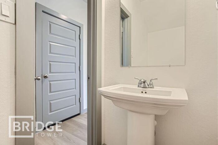 33170 Willow Heights Ln - Photo 6 of 20