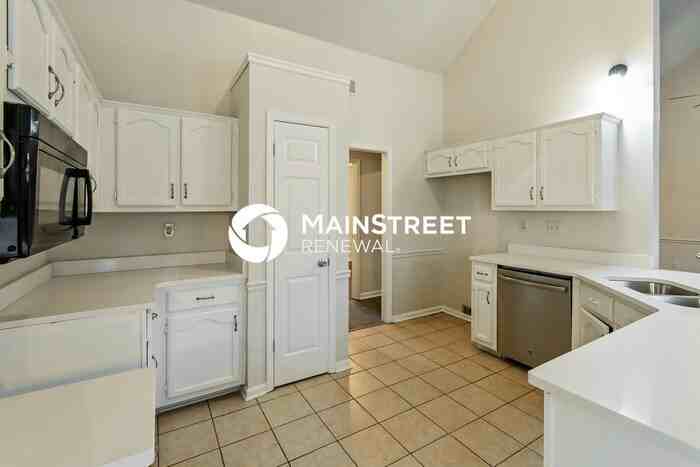 3811 Westridge Dr - Photo 7 of 17