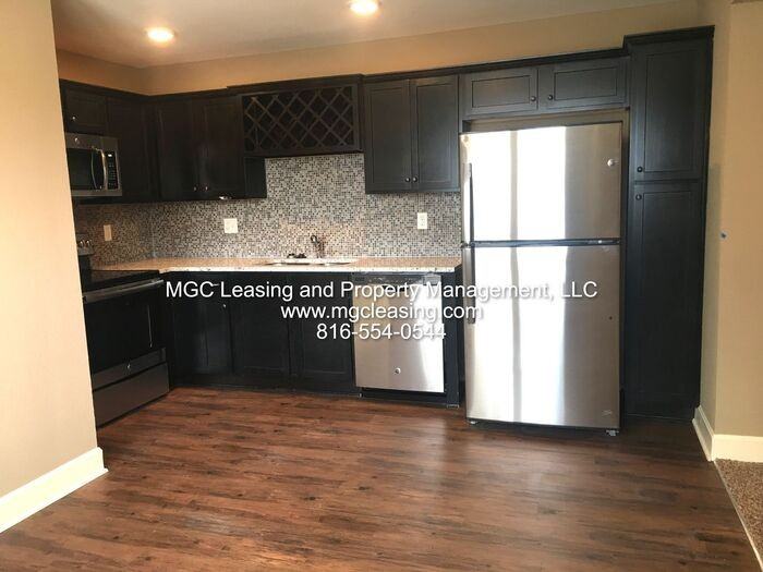 130 Barberry Ln - Photo 5 of 21