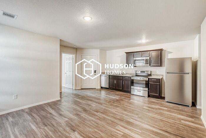 1326 Nw 10th Ave #B - Photo 5 of 14