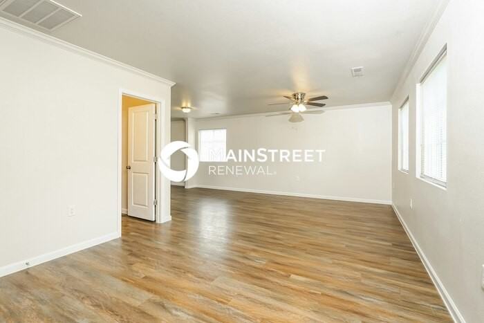 3915 Bissett Way - Photo 4 of 18