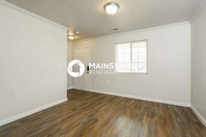 3915 Bissett Way - Photo 6 of 18