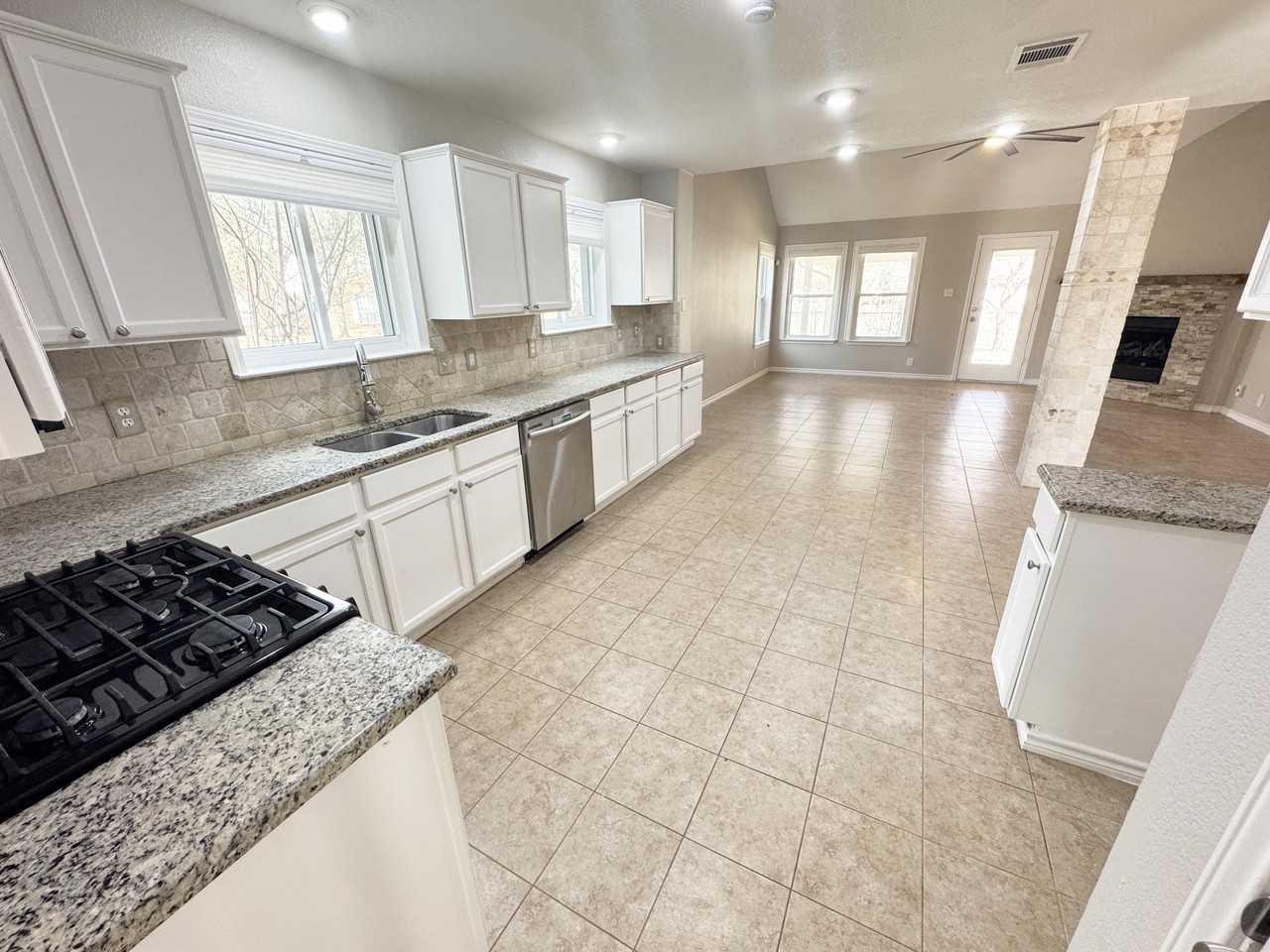 5042 Cleves Street - Photo 2 of 34