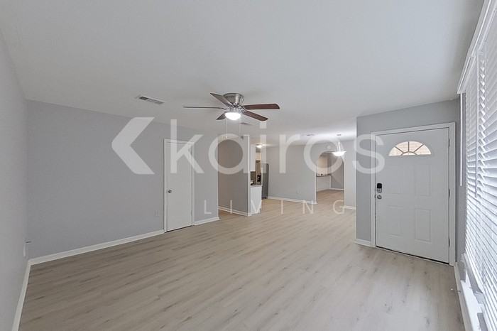 5331 Elder St - Photo 5 of 29