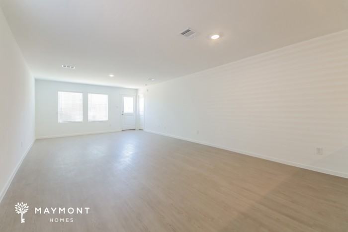 2053 Belgian Dr - Photo 3 of 15