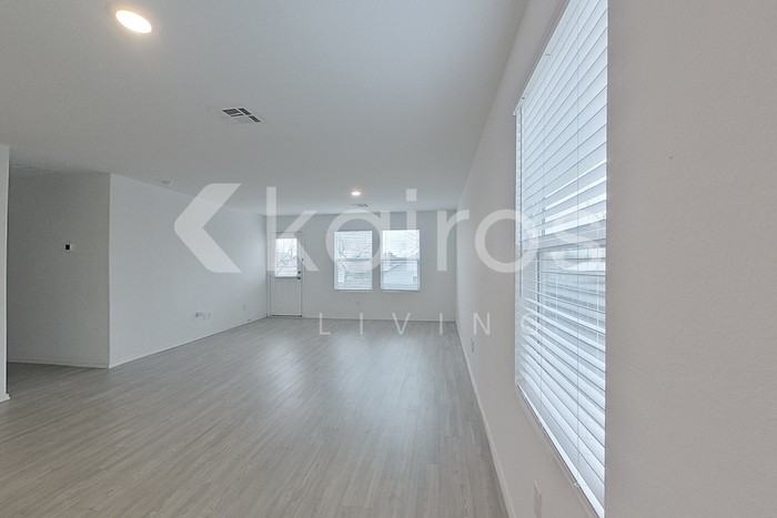 5634 Mountain Pt - Photo 2 of 27