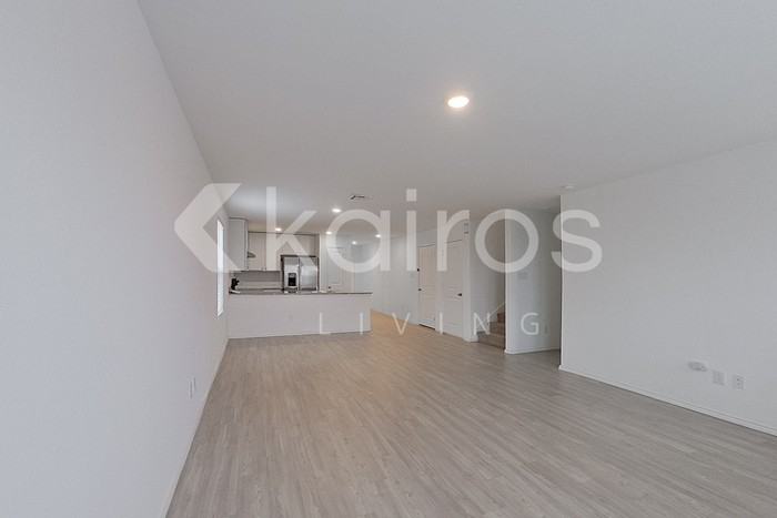 5634 Mountain Pt - Photo 5 of 27