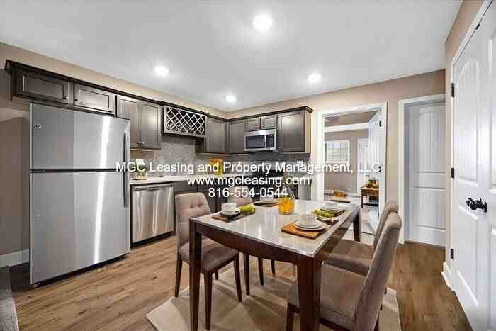 2110 Hickoryleaf Ln - Photo 4 of 19