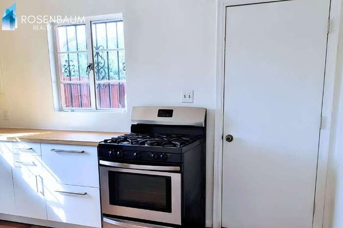 3433 E Pima St #3433 - Photo 4 of 7