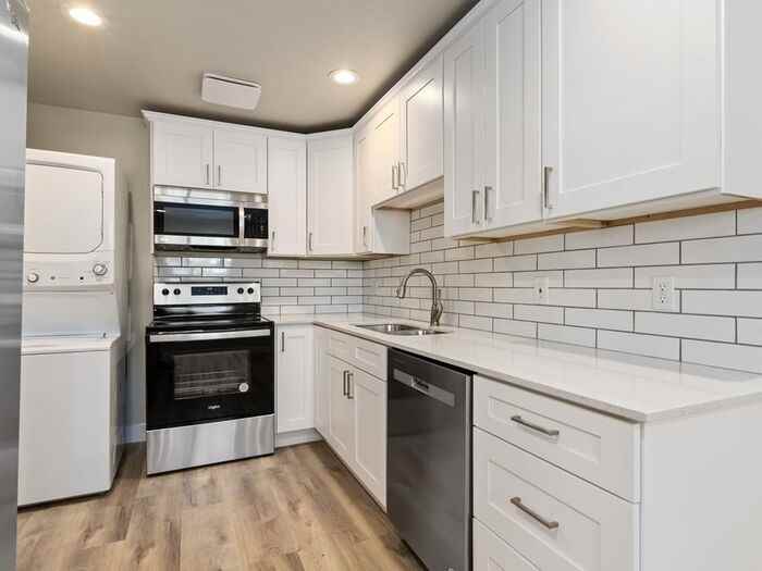 1355 N Redwood Rd #14 - Photo 7 of 23