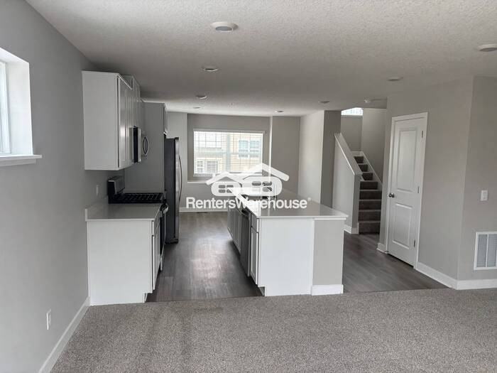 12572 Guadalcanal Cir Ne #F - Photo 3 of 21