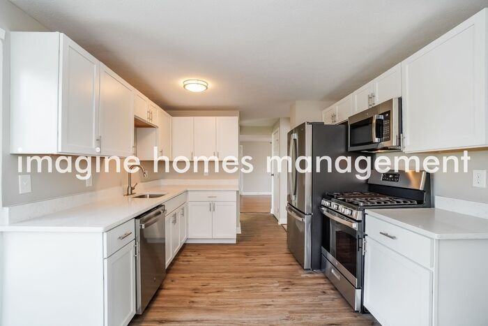 1386 Seaton Ct - Photo 6 of 15