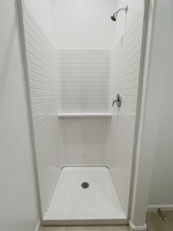 9528 W Cheery Lynn Rd - Photo 6 of 39