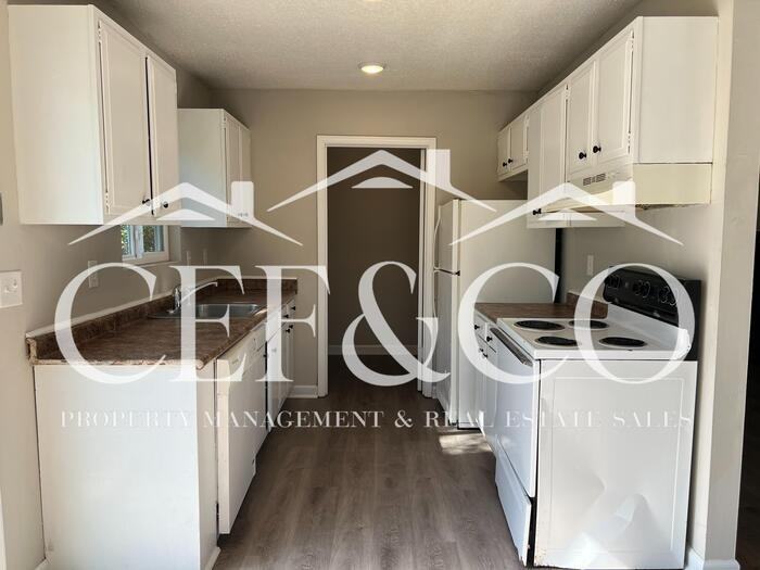 305 Powell Mill Rd #A - Photo 4 of 14