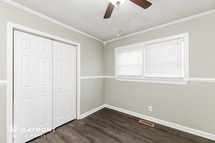 421 Clarine Dr - Photo 4 of 10