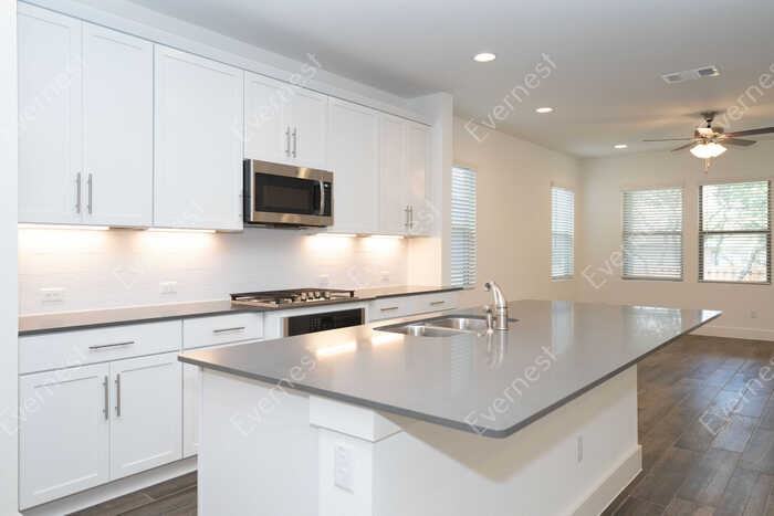 2312 Ringstaff Road - Photo 3 of 26