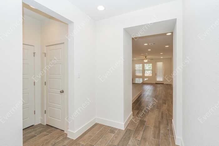 2312 Ringstaff Road - Photo 7 of 26