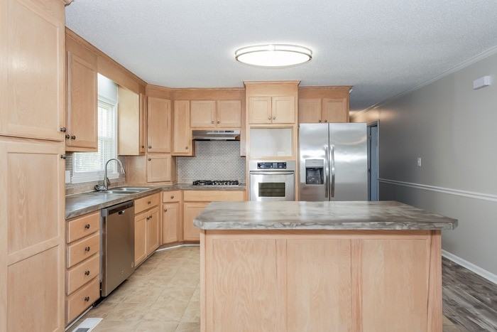 2518 Fairgreen Dr - Photo 6 of 12