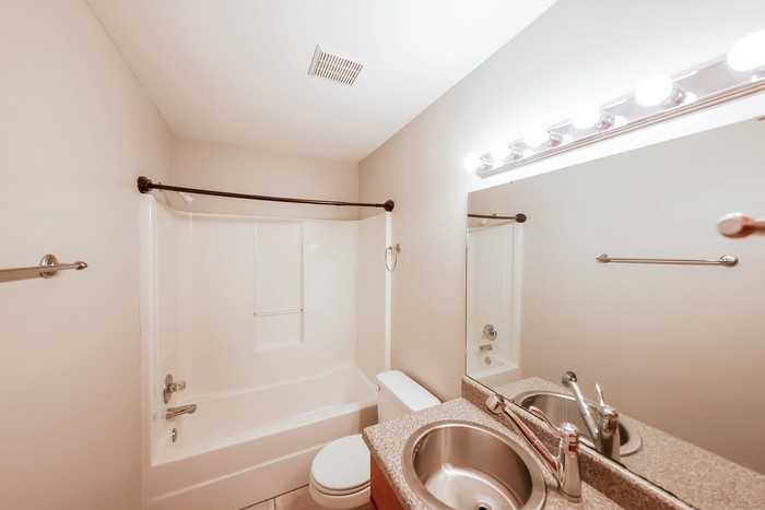 1308 Upper Kingston Rd - Photo 7 of 11