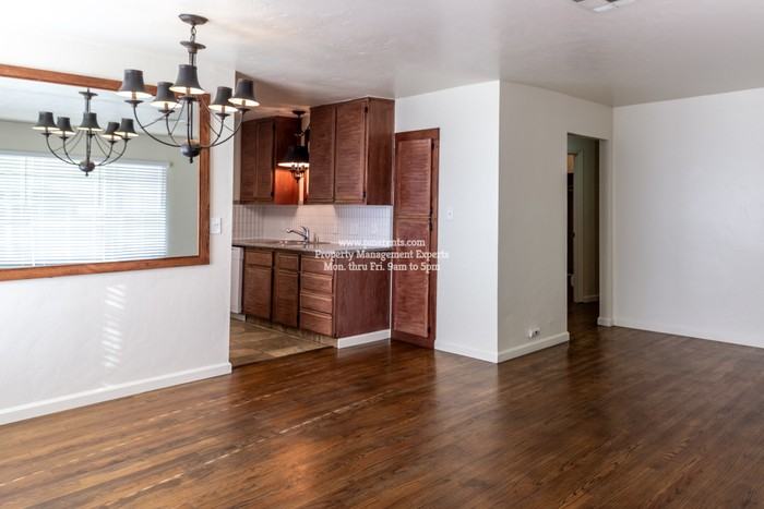 2745 Princeton Ave - Photo 4 of 16