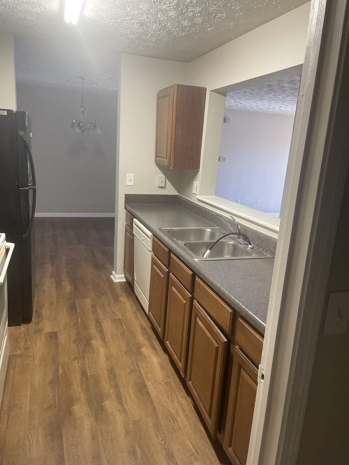 7104 Waldrop Pl #7104 - Photo 5 of 10